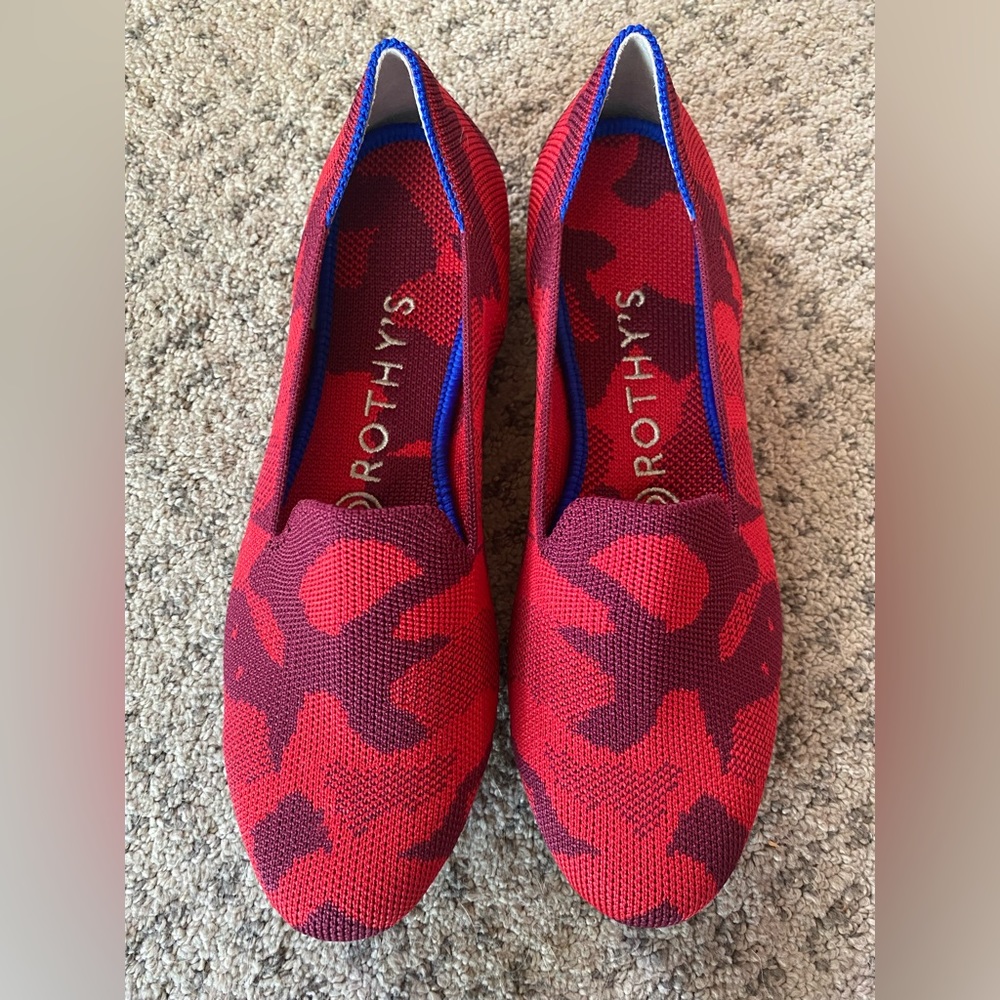 NWOB or tag Rothy’s Red Camo Flats Loafers rounded toe